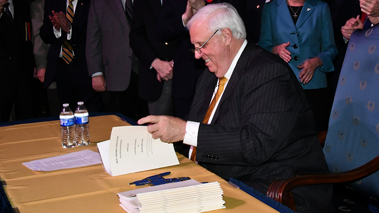 Jim Justice signs pay raise