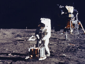 El astronauta Aldrin es fotografiado por el astronauta Armstrong en la Luna durante el Apolo 11